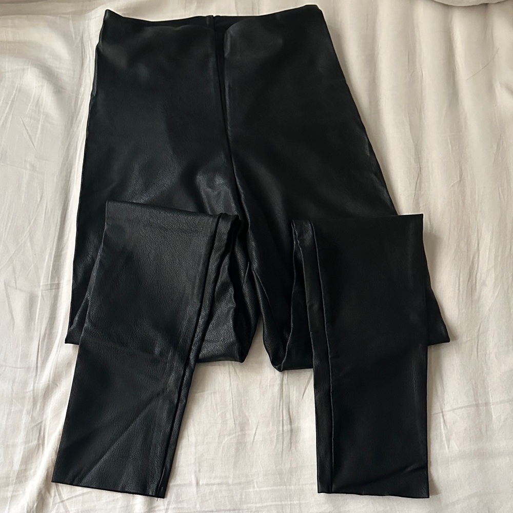 Leather leggings